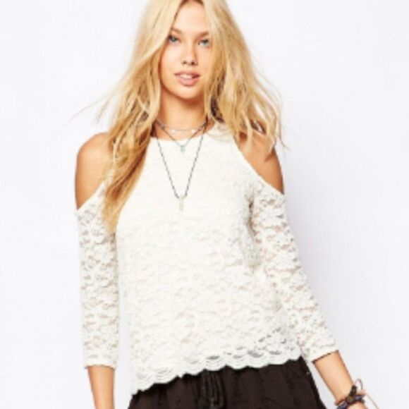 Hollister Lace Top - Picture 3 of 6